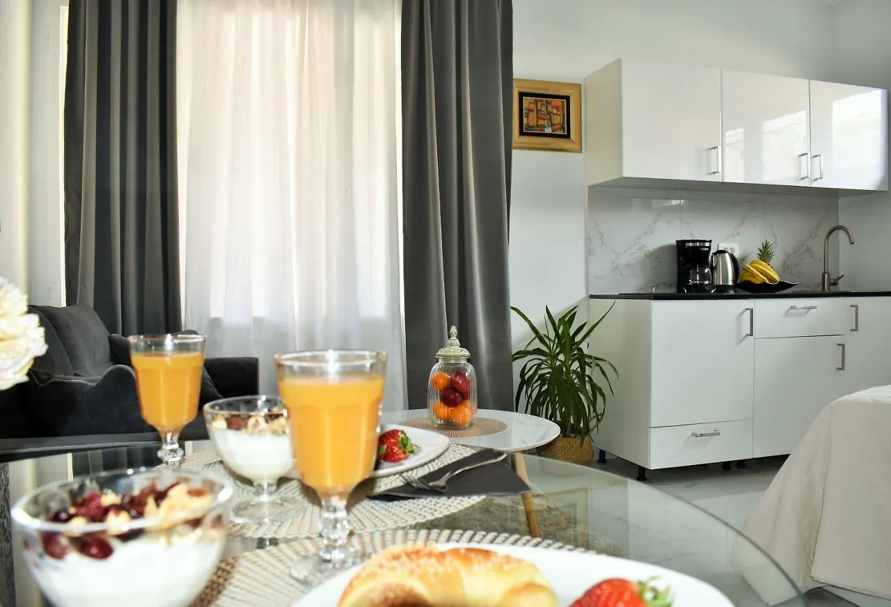 Split Centre Vivere Apartment 0*,